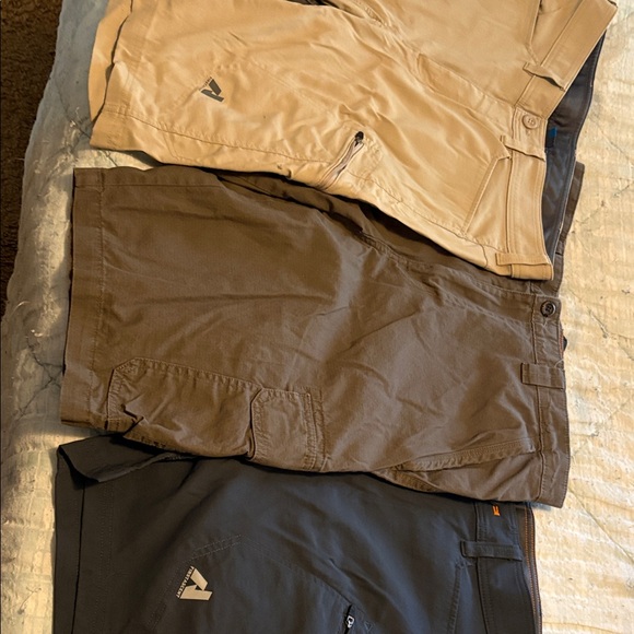 Eddie Bauer Men's Cargo Shorts - Tan, Brown, and Black - Picture 1 of 10